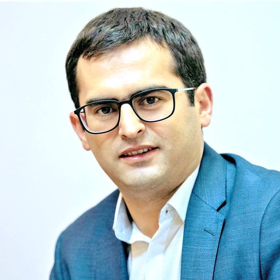 Քիչ առաջ ստացա Վարչապետի՝ Տավուշի մարզի հայ-ադրբեջանական սահմանային մարտերին ռազմարդյունաբերական սուբյեկտների ակտիվ մասնակցության համար մի շարք անձանց պարգևատրման մասին որոշումը