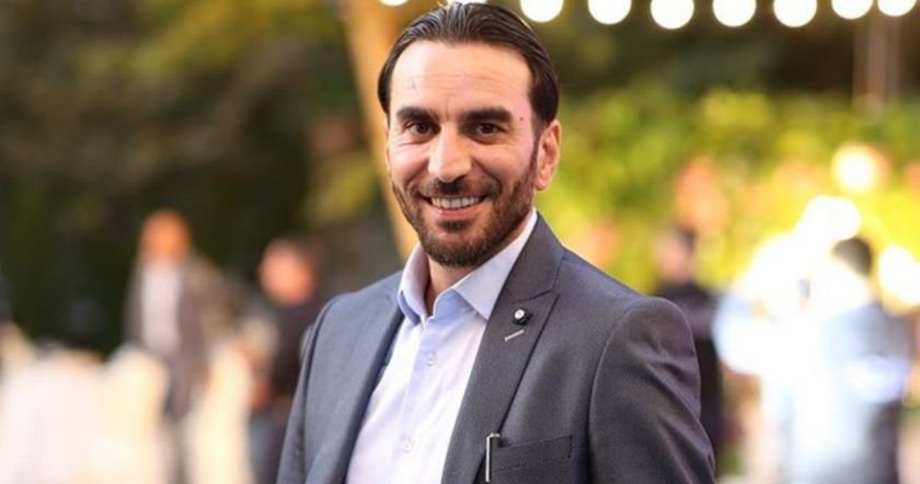 Ռաֆայել Երանոսյանը ոչ միայն չի պատրաստվում արտագաղթել, այլեւ 5000 դոլար է նվիրաբերել Նորքի ինֆեկցիոնի վերանորոգմանը