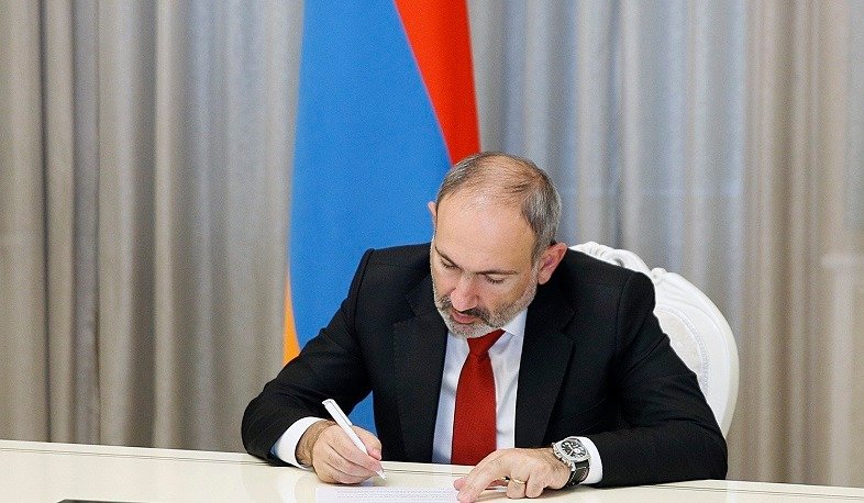 Փաշինյանի որոշմամբ ՀՀ վարչապետի հուշամեդալով կպարգևատրվեն մի շարք բուժկենտրոնների ներկայացուցիչներ