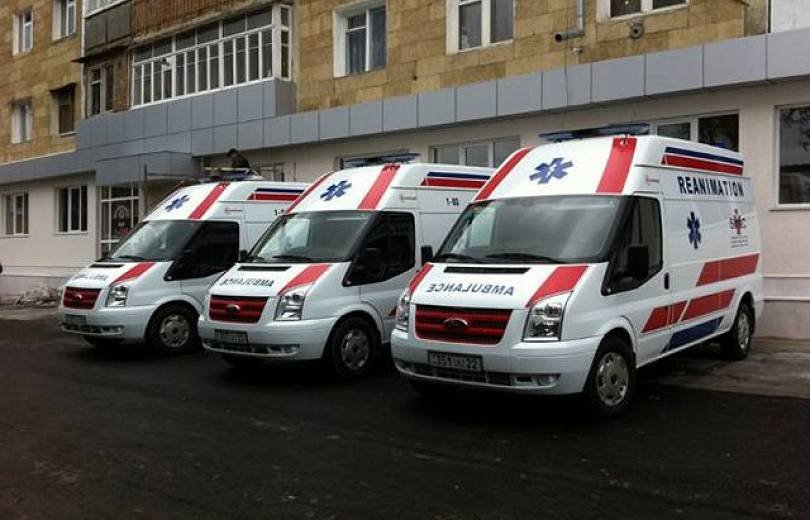 ՀՀ Կառավարությունը Արցախին թվով 10 «Ֆորդ» տեսակի շտապ օգնության ավտոմեքենաներ նվիրաբերեց
