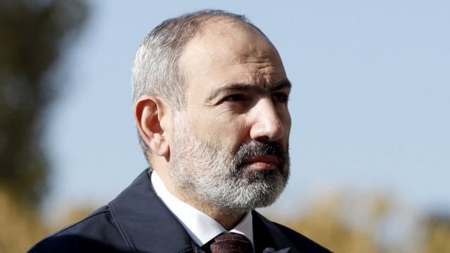 Երկրում հաստատված քաղաքական իրավիճակի նկարագրությունը հետեւյալն է