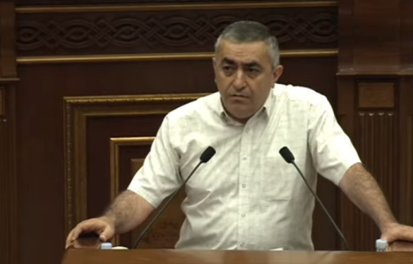 Կբացահայտեք ձեր մտադրությունը, եթե դեմ քվեարկեք Արցախի հարցով հանձնաժողովի ստեղծմանը․ Ռուստամյան