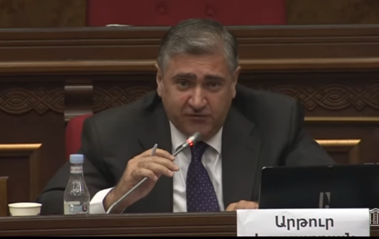 Ադրբեջանի ձեռքում է հայտվելու՝ ինչ ապրանք է մտնում Հայաստան, ինչ ծագման երկրից, ինչ գնով, ինչ քանակով, պետք է հասկանալ, թե այդ ամենն ինչ պոտենցիալ ռիսկ է պարունակում. Արթուր Խաչատրյան