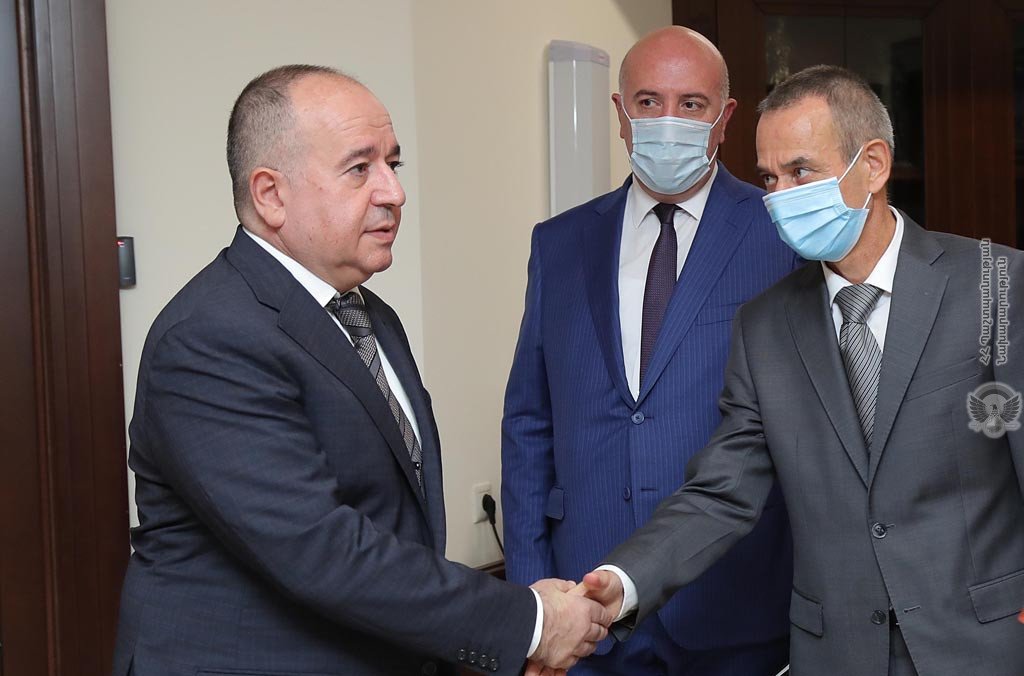 PN Karmir xach