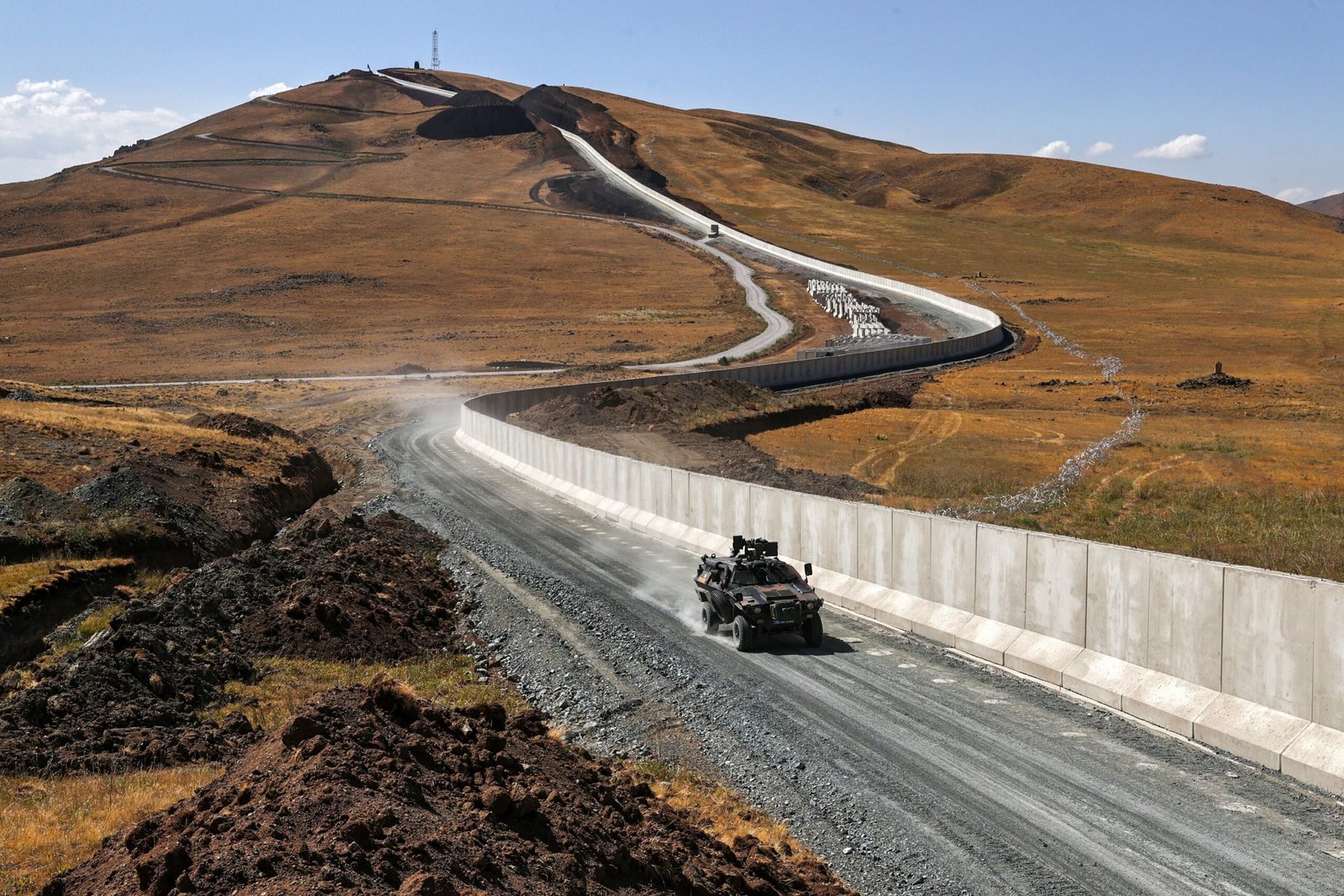 Թուրքիան Իրանի սահմանին կառուցում է անվտանգության պատ
