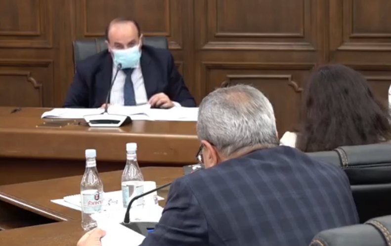 13 angam tarberutyun