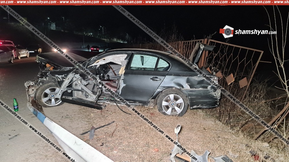 32-ամյա վարորդը իր ծննդյան օրը BMW-ով մոտ 30 մետր բախվել է երկաթե արգելապատնեշներին, նրա մասնատված դին մետաղե ջարդոնի վերածված ավտոմեքենայից դուրս են բերել փրկարարները․