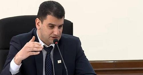 Կարող եմ ապացուցել՝ իրավաբանական վարչությունը չի աշխատում. իրավաբանները 18-րդ դարի գործիքներով են աշխատում. քաղաքապետ