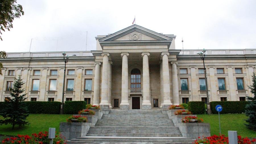 Լեհաստանի հատուկ ծառայությունները ԱԳՆ-ին խնդրում են վտարել 45 ռուս դիվանագետի