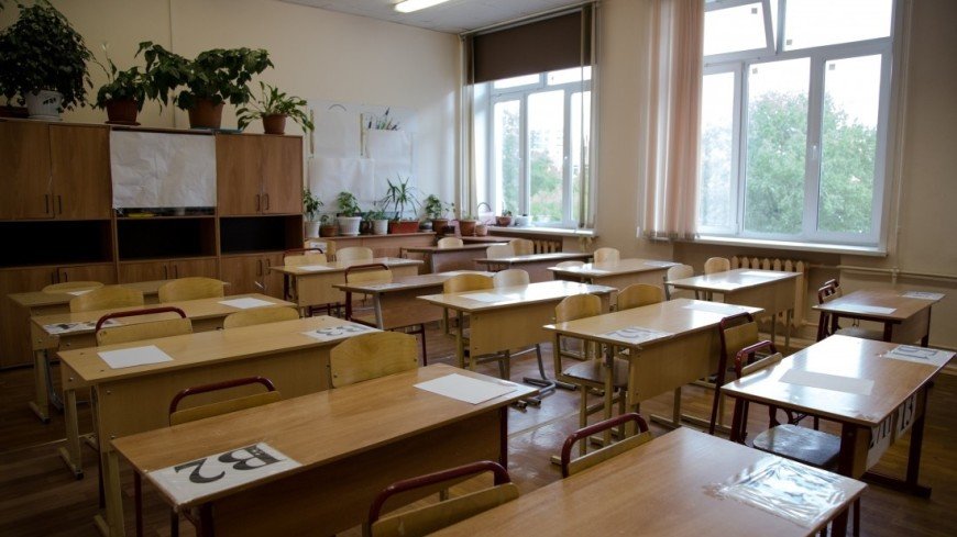 Սպանդարյանի անվան դպրոցում աշակերտին գրքերով հարվածել է անգլերենի ուսուցչուհին. «Արմենպրես»-ը մանրամասներ է պարզել