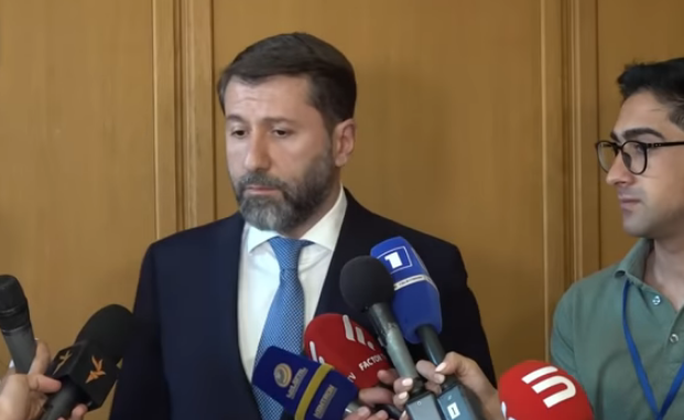 Ես ժողովրդի հետ եմ, բայց չեմ գտնում, թե ընդդիմությունը ևս․ մի քանի հարյուր աջակիցը ժողովուրդ չեն