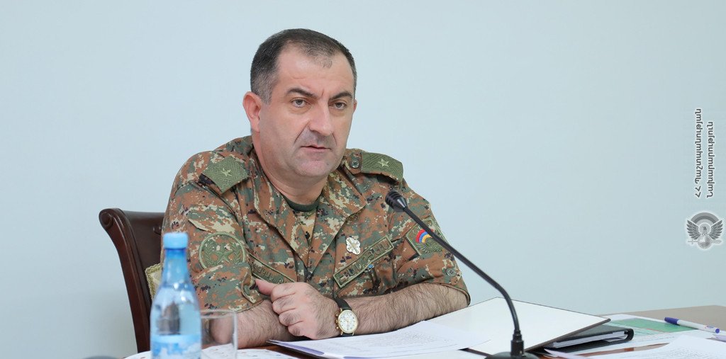 Ադրբեջանցիները մասնատել են կին զինծառայողին, կտրել են ոտքերը, մատները, մերկացրել են, և դա վայրագության վերջին աստիճանն է. ՀՀ ԶՈՒ ԳՇ պետ